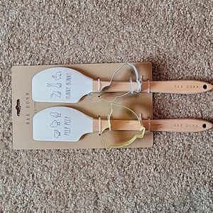 Rae Dunn Easter Baking Set